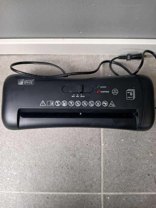 Niszczarki Genie, united office