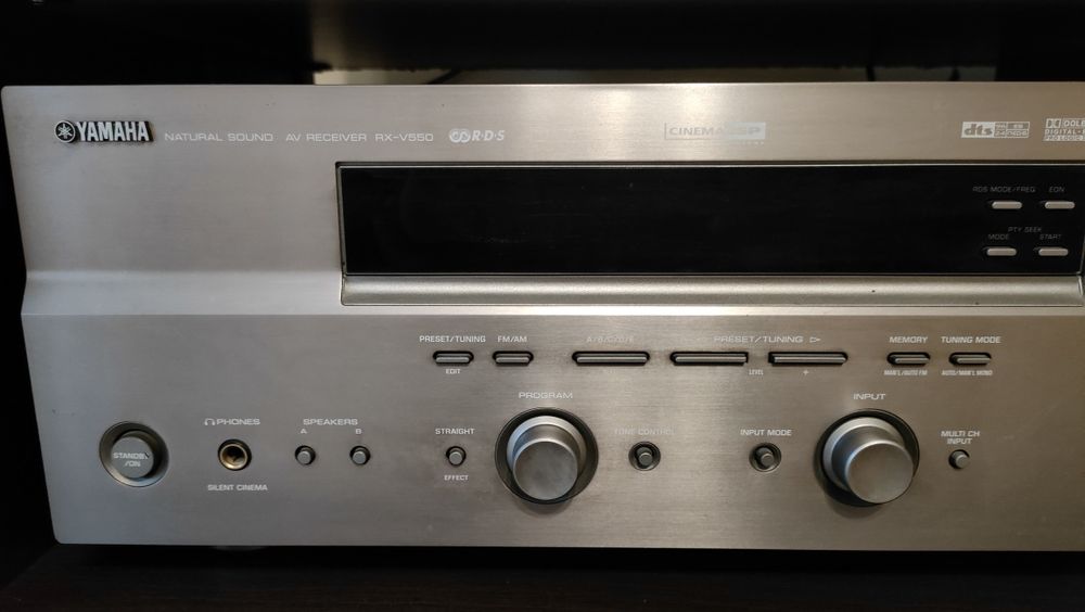 Amplituner Yamaha RX-V550