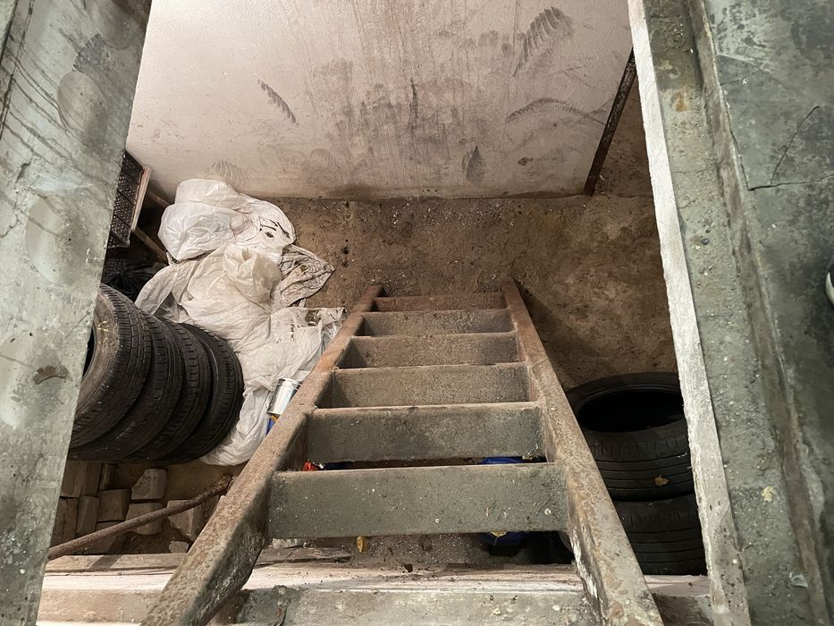 Продам капитальный гараж.