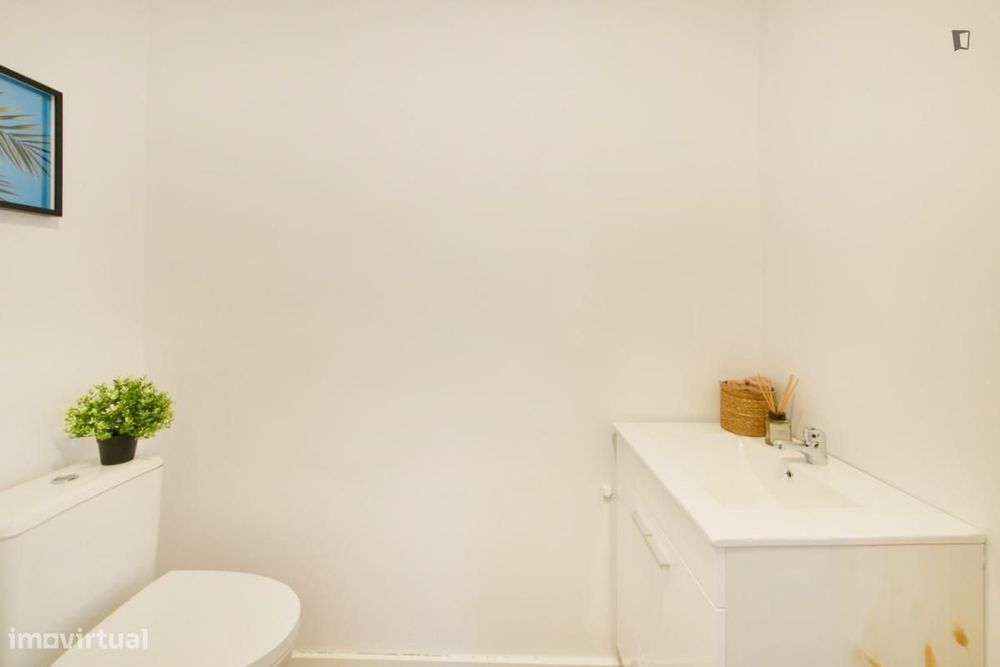 Quarto - localizado em Alvalade Lisbon