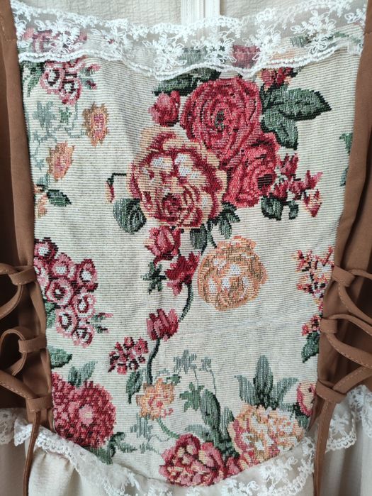 Sukienka na bal przebierańców