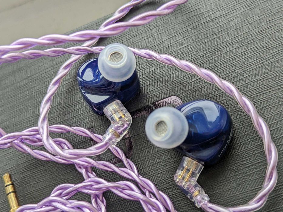 unique melody mini mest (3-BA, 1-BCD) - IEM наушники