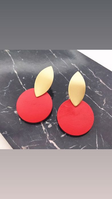 Brincos e acessórios