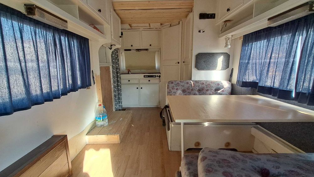 Autocaravana Peugeout j5