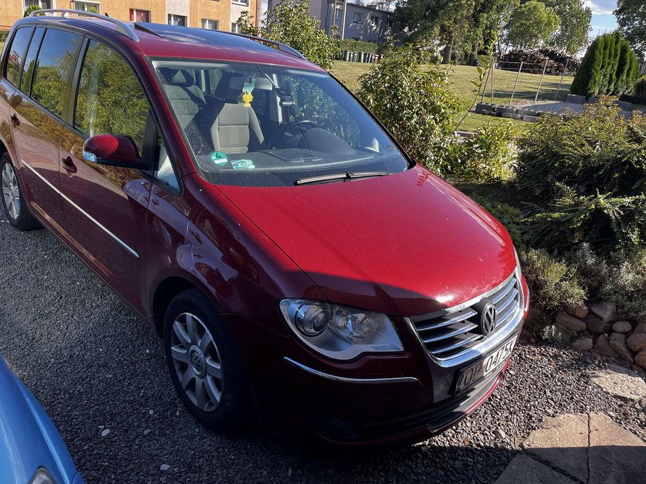 Vw Touran 2007 w ciaglym uzytkowaniu biksenon