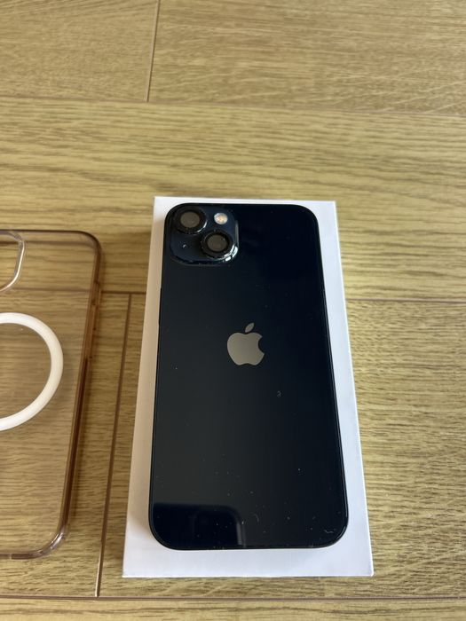 Iphone 13 128gb com capa, caixa, fones, carregador