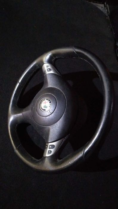 Volante Alfa Romeo 147 (937_)