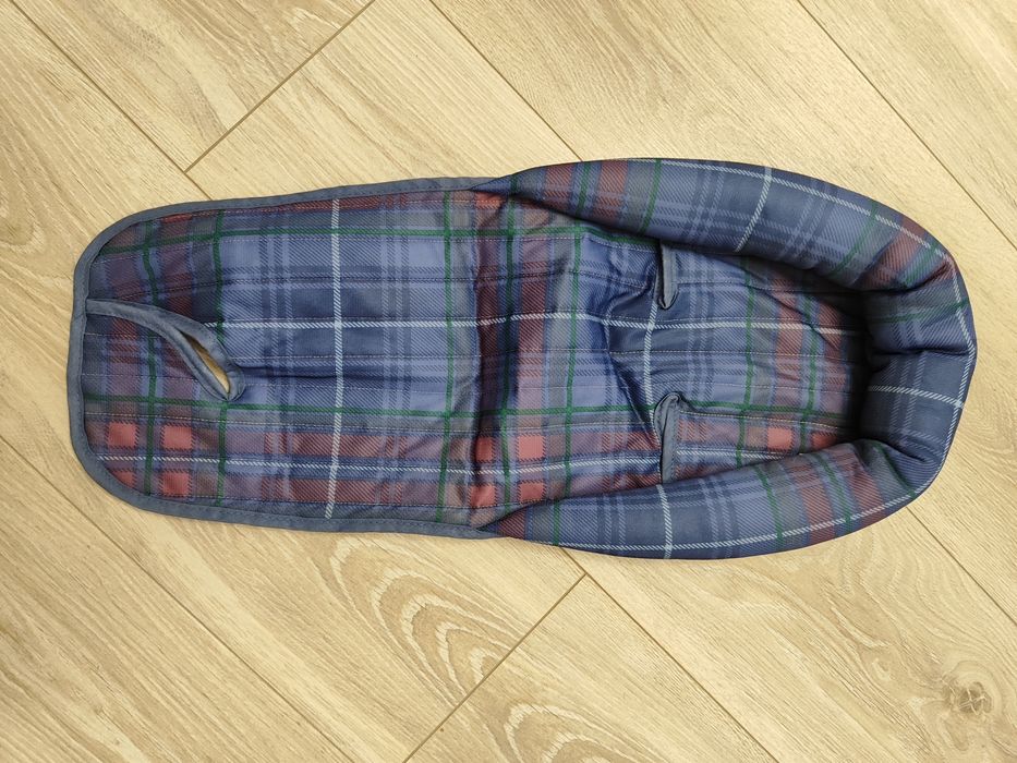 Вкладыш подголовник в автокресло