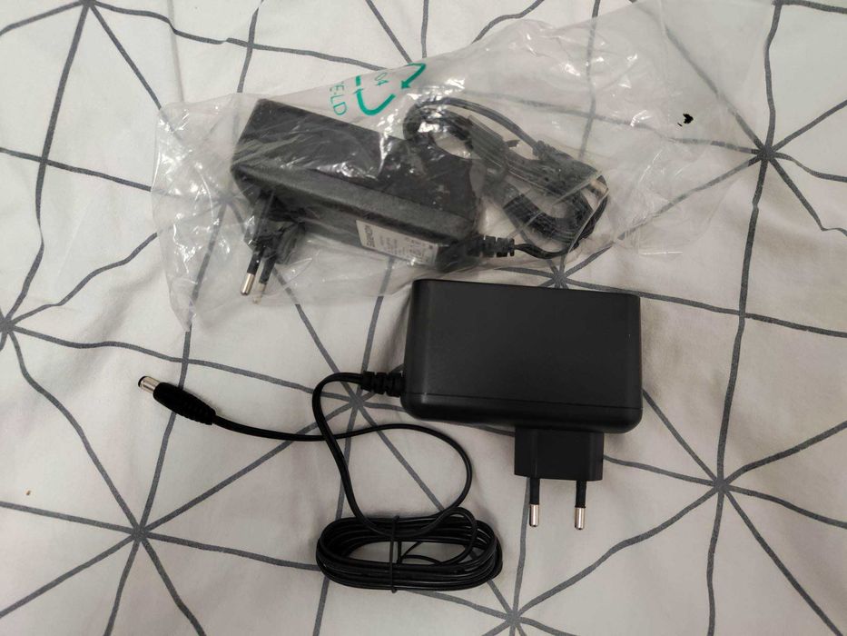 Adaptery/Ładowarki NOWE
