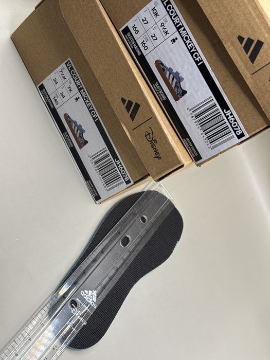 24 р | 27 р | Дитячі кросівки Adidas Court Mickey , Оригінал