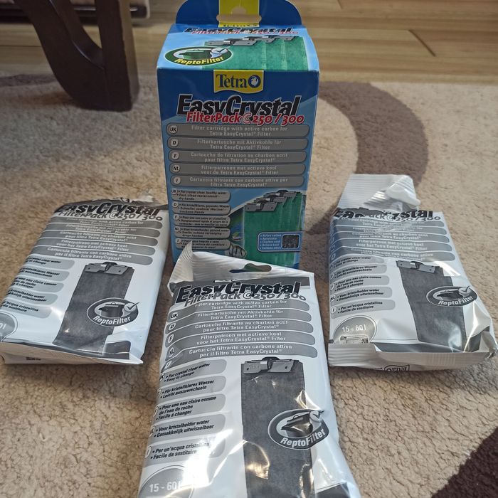 Фільтруючий картридж Tetra «Filter Pack 250 / 300 C» з активованим вугіллям 3 шт. (для внутрішнього фільтра Tetra Easy Crystal 250 / 300)