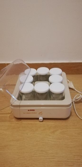 Iogurteira elétrica