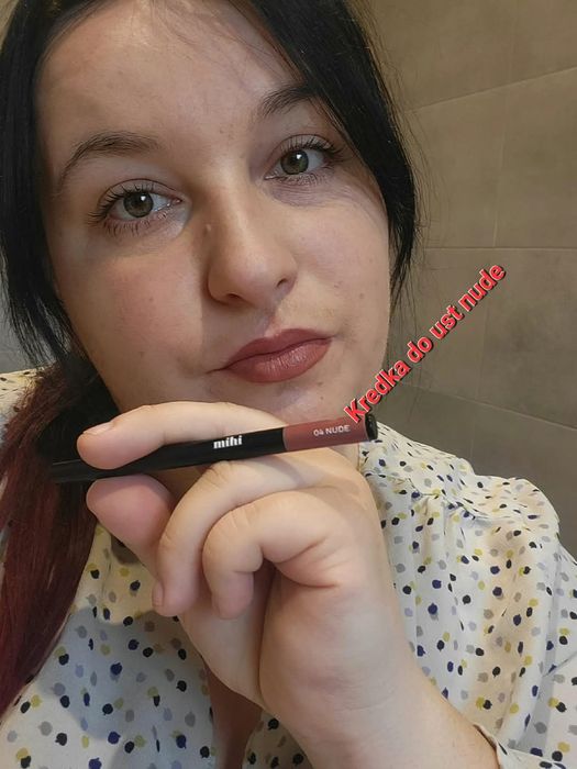 Lip Pencil. Kredka do ust 04 Nude