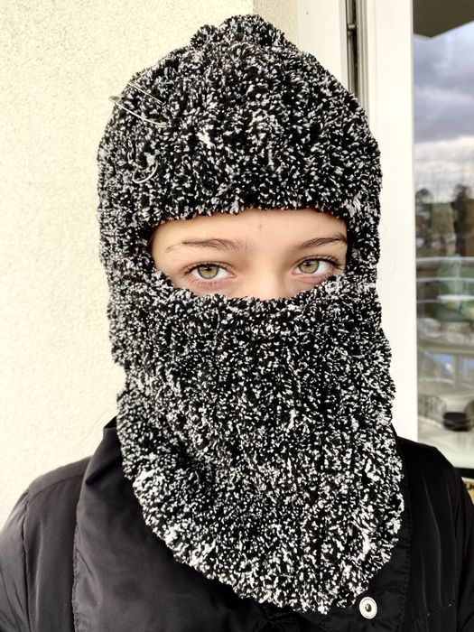 Kominiarka w stylu y2k
