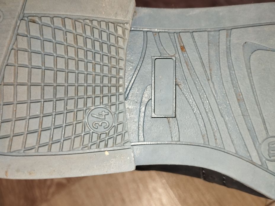 Продам дитяче взуття