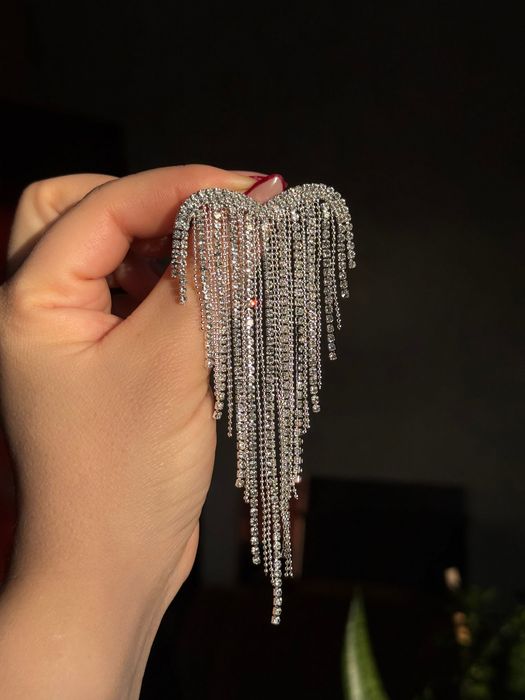 Брошки серце в каміннях різні кольори