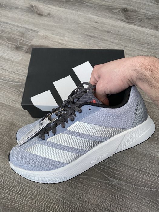 Adidas оригигальные кроссовки новые 2025