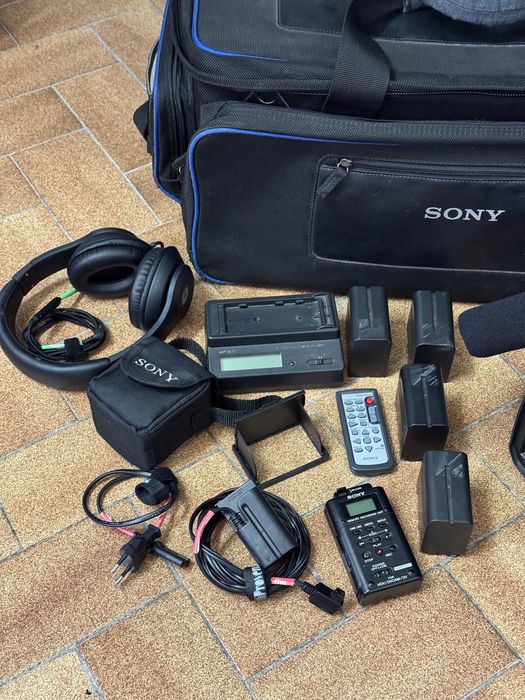 Câmera Sony HVR-Z7E + Acessórios64283860222467123