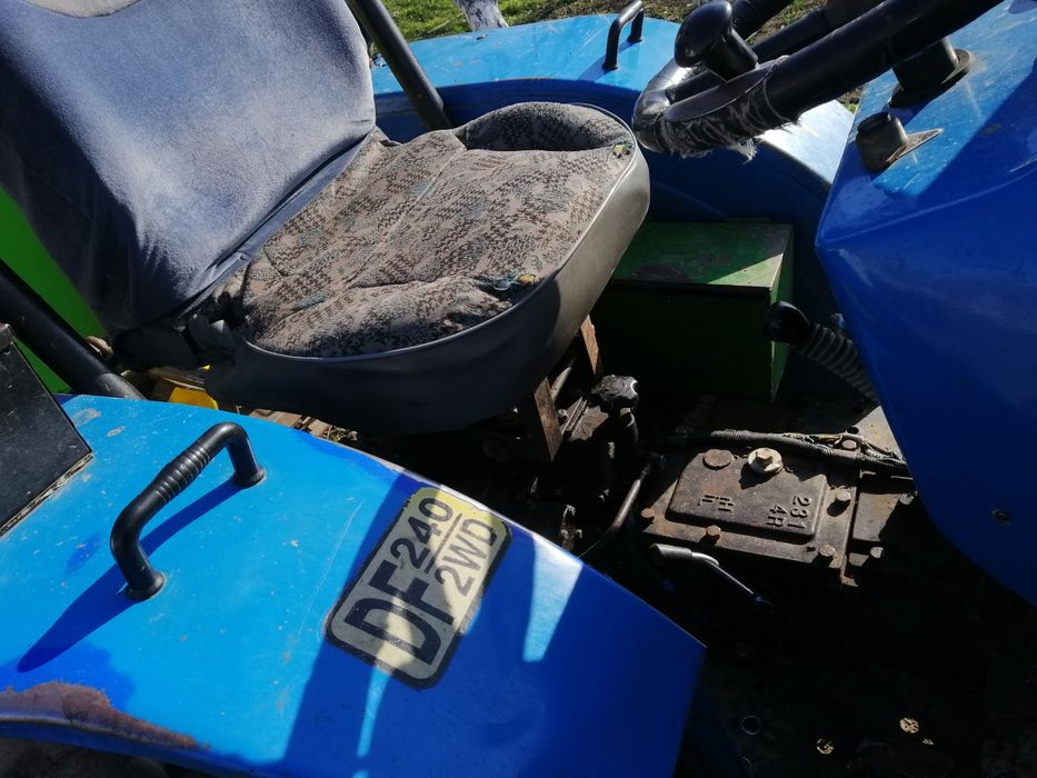 Продам  Трактор, Донг Фенг