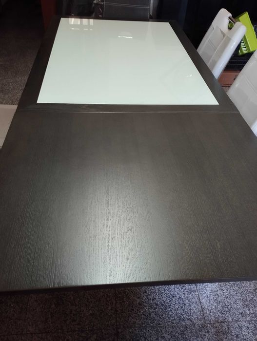 Mesa de jantar extensível (2m) + Oferta cadeiras