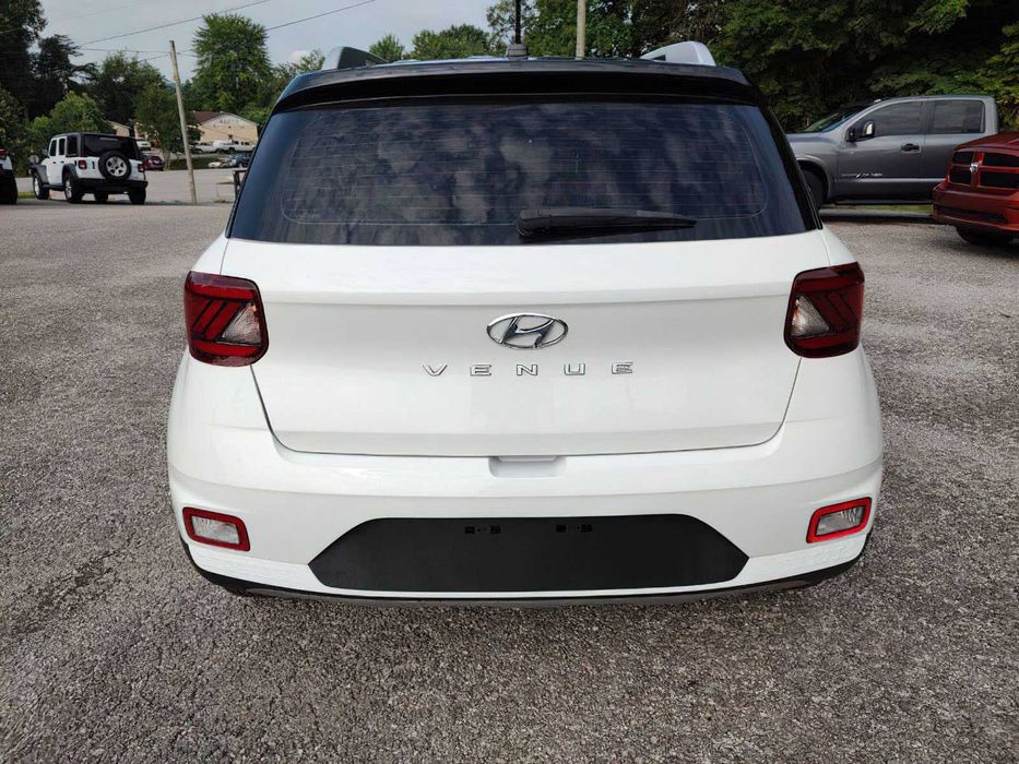 Hyundai Venue Limited      2024
