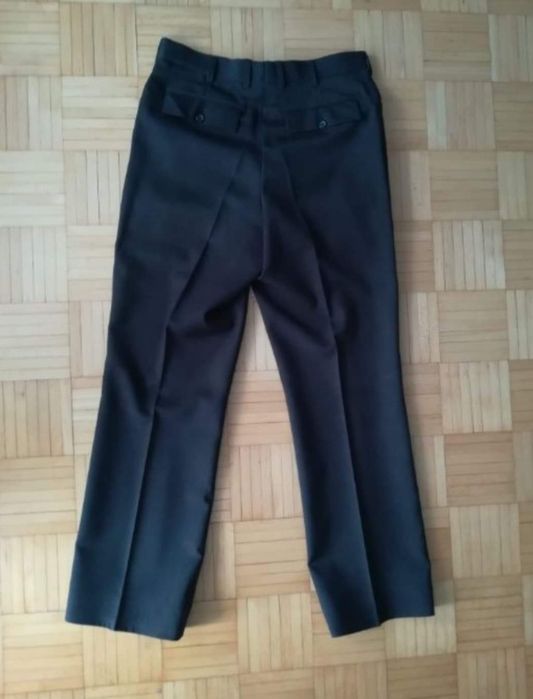 Czarny garnitur 182/108/90 z kamizelką
