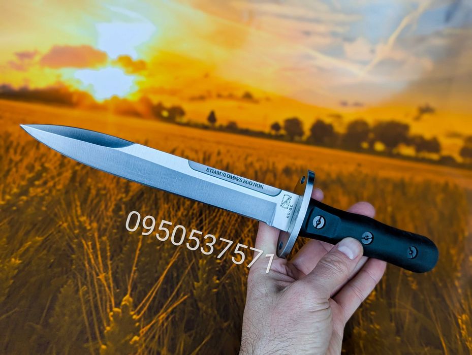 Тактичний ніж з кріпленням на ногу. Боевой армейский нож