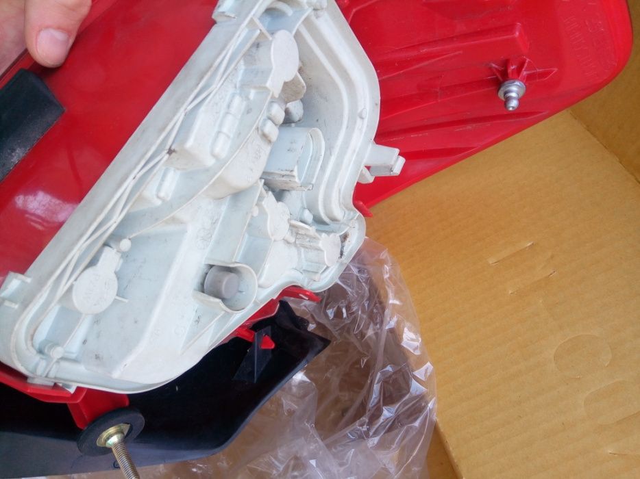 otica/FAROL ESQUERDA original audi A3 8P