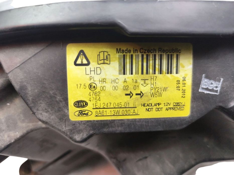 LAMPA LEWY PRZÓD FORD FIESTA MK7 (2008-2012) 1.25 16V 82KM 8A61-13W030-AJ