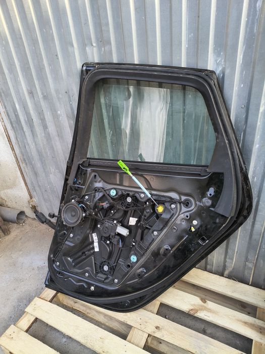Drzwi BMW 2 U06 2022r