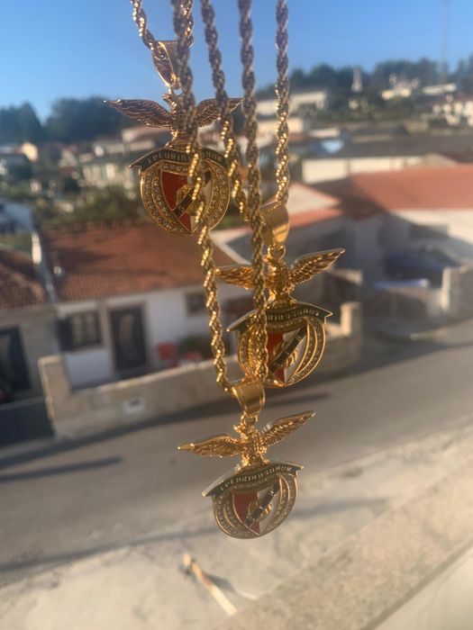 Colar das águias