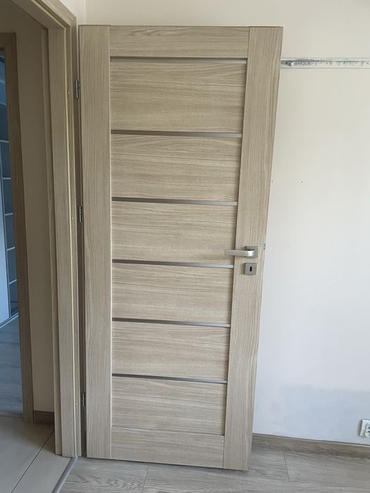 Drzwi wewnetrzne 80cm oscieznica i klamka