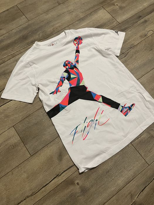 Футболка Jordan.