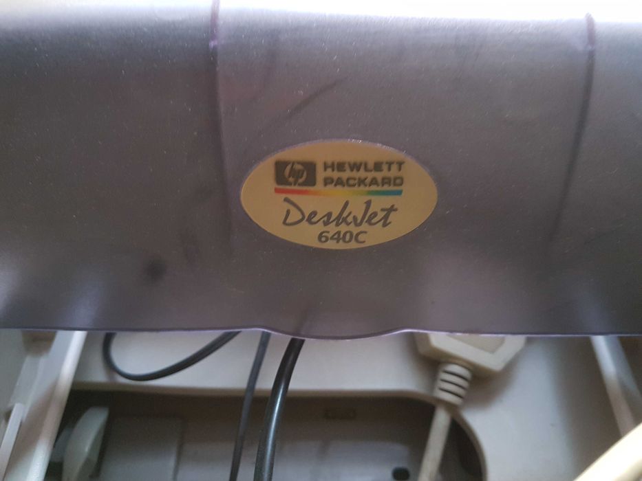 Цветной принтер Hewlett-Packard С6464А