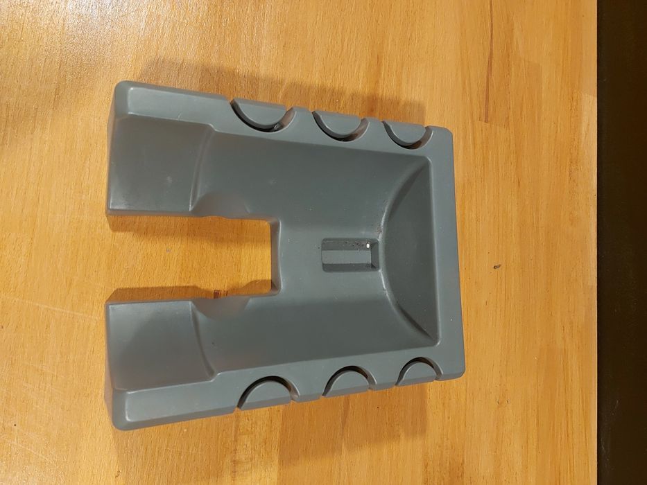 Uchwyt na ścianę odkurzacz MPM MOD-33