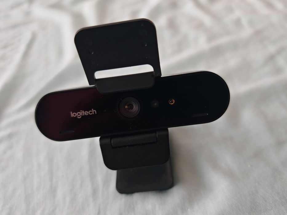 Logitech Brio webcam ULTRA HD 4K Teams e Google com cancelamento ruido