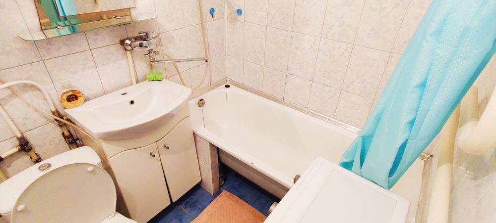 Проспект Берестейський 79 1-к подобово,метро Святошино