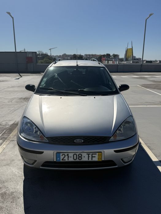 Ford Focus 1.4 gasolina 2002