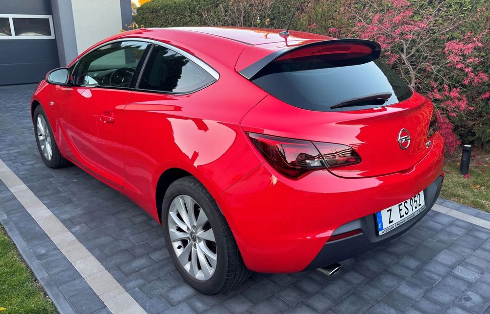 Opel Astra GTC 1.6 T Klimatronic / Opłacony