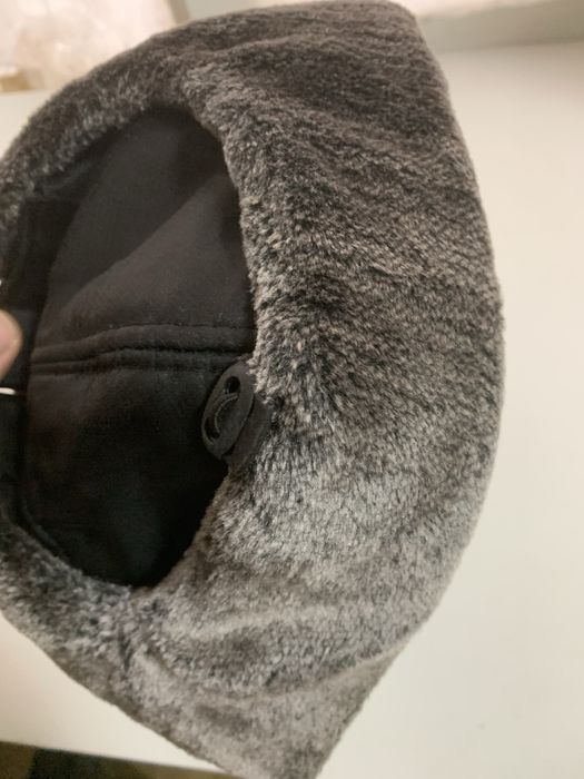 Шапка зимова тепла на хутрі