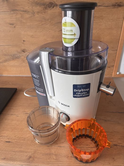 Sokowirówka bosch cncj03