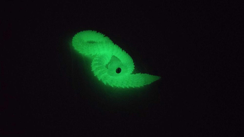 Cobra 3D brilha no escuro