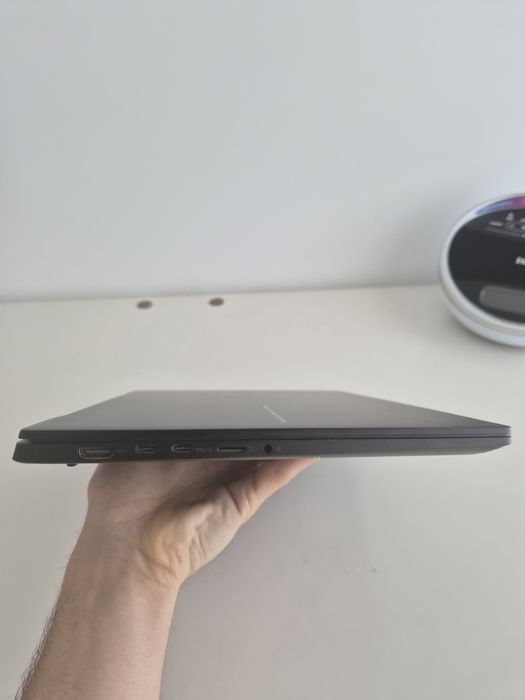ASUS Vivobook S14