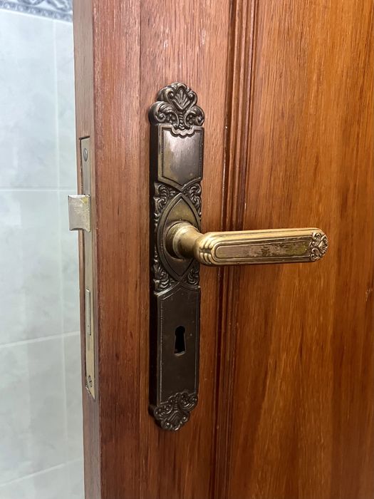 Portas de Madeira Maciça