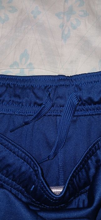 Продам Шорты Адидас  в отличном состоянии  модель  новая 2022 года