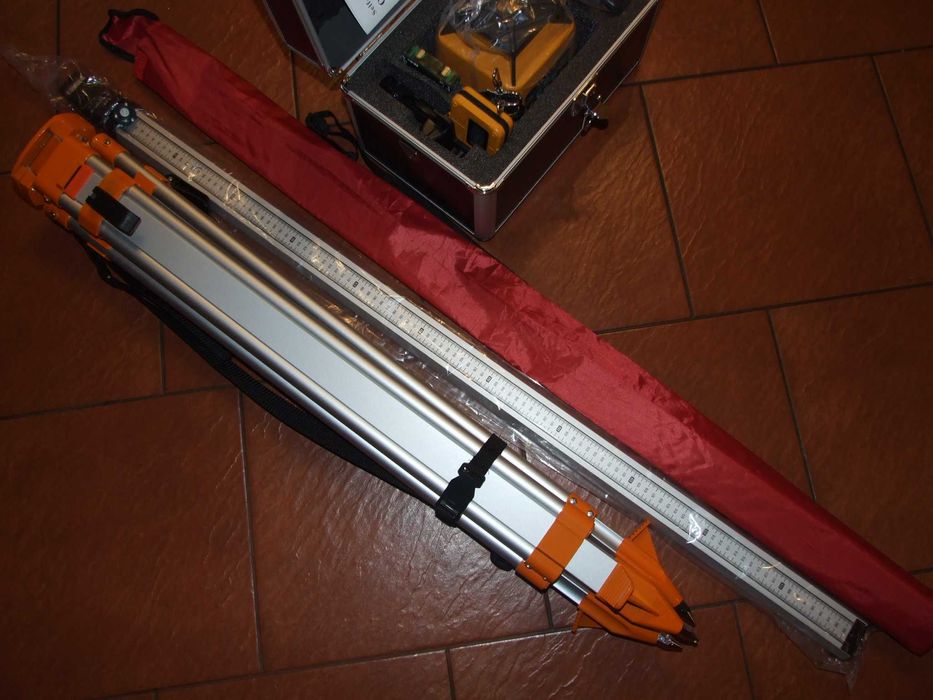 Niwelator laserowy samopoziomujący obrotowy Vevor NOWY laser rotacyjny