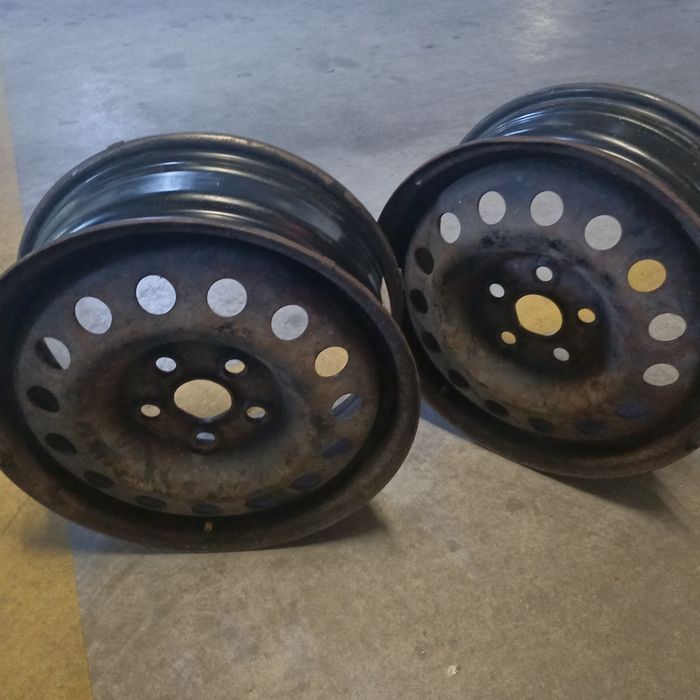 4 Jantes de ferro tamanho 16  5 furos