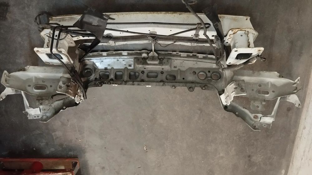 FRENTE EM CHAPA COM REFORÇO FORD TRANSIT CONNECT 2002-2013