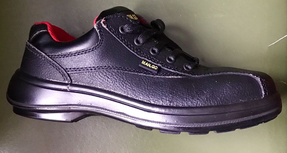 Ботинки кожаные MAN.GO