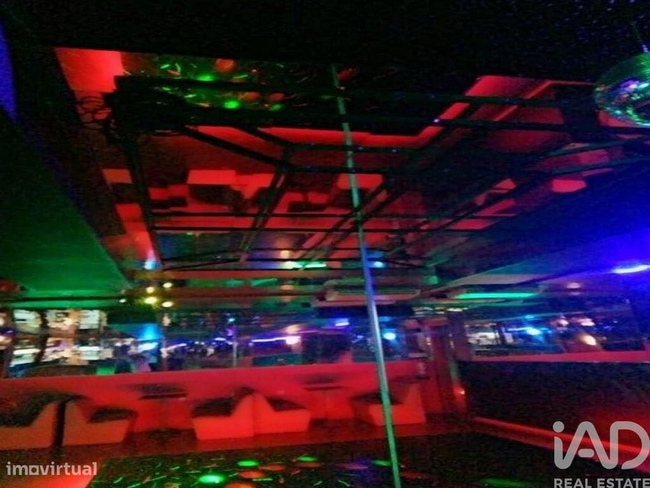 Prédio em Esgueira de 520,00 m2